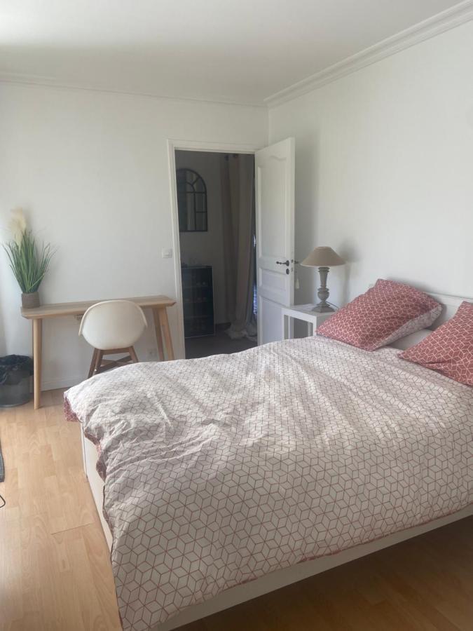 Superbe Chambre Apartment Vauhallan Exterior photo